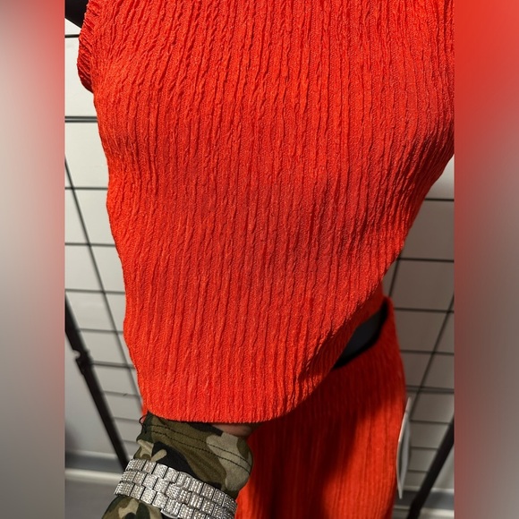 Tomato Red Two Piece Sleeveless Crop Top Pants Set - Picture 9 of 9